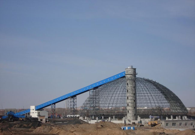 水泥廠網(wǎng)架結(jié)構(gòu)安裝現(xiàn)場